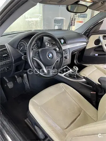 Usado BMW 118 143 CV (105 kW) 2008 Negro Utilitario