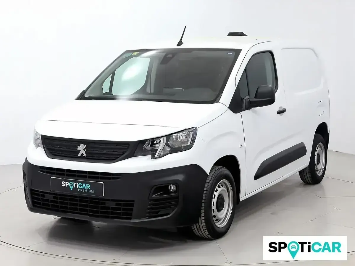 Usado Peugeot Partner 102 CV (75 kW) 2022 Blanco Monovolumen