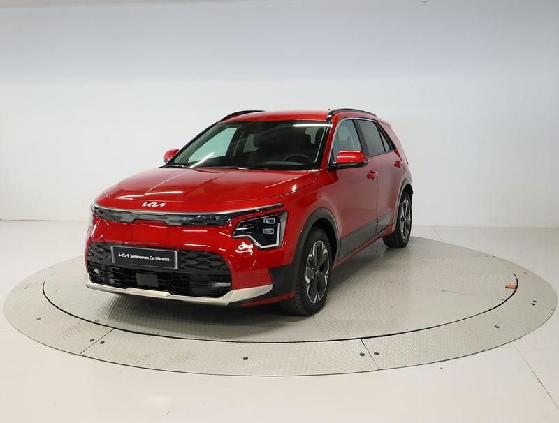 Rojo Usado 2023 Kia e-Niro SUV | 29.900 € (Precio justo) - Imagen 1/4