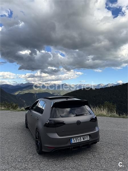 Usado VW Golf VII R 300 CV (220 kW) 2017 Gris / plata Familiar