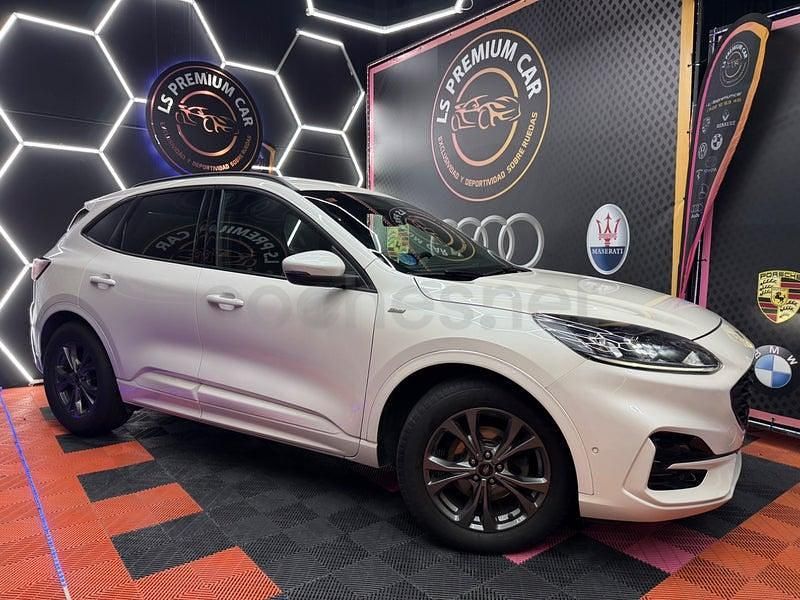 Usado Ford Kuga ST-Line 150 CV (110 kW) 2021 Blanco SUV