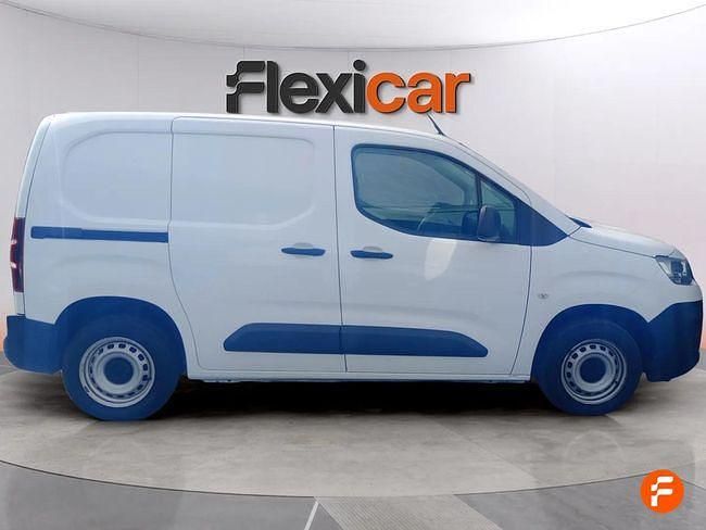 Usado Citroën Berlingo Feel 102 CV (75 kW) 2020 Blanco Monovolumen