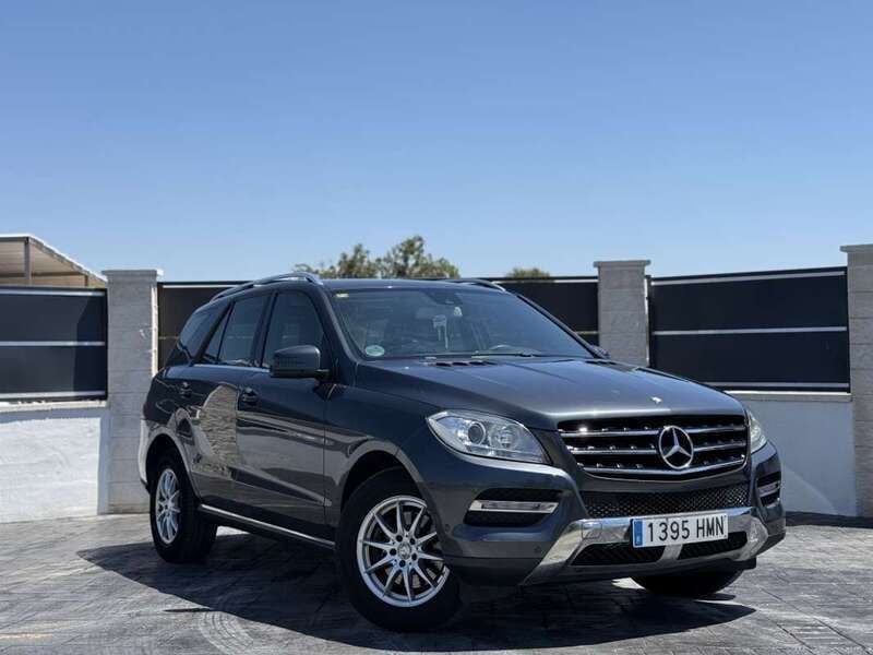Gris Usado 2012 Mercedes ML250 Edition 1 SUV | 18.499 € (Buen precio) - Imagen 1/4