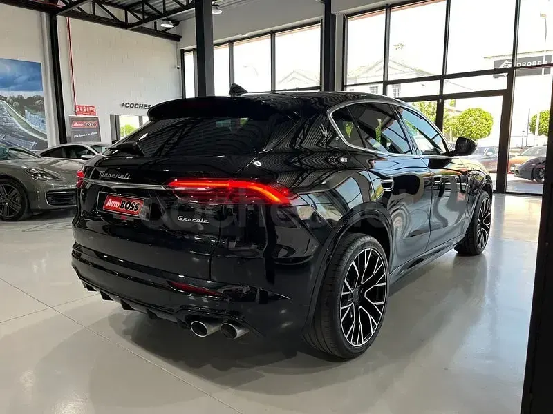 Usado Maserati Grecale GT 300 CV (220 kW) 2023 Negro SUV
