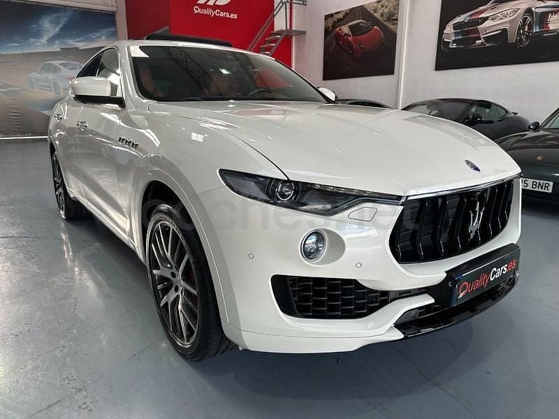 Usado Maserati Levante 430 CV (316 kW) 2017 Blanco SUV