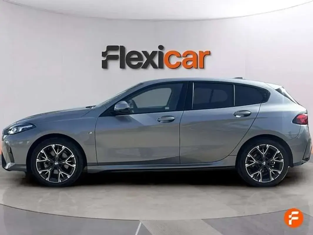 Usado BMW 118 150 CV (110 kW) 2025 Gris Utilitario