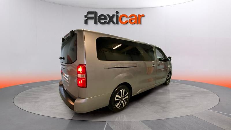 Begagnad Peugeot Traveller Business-Line 180 HK (132 kW) 2024 Grå Minibuss