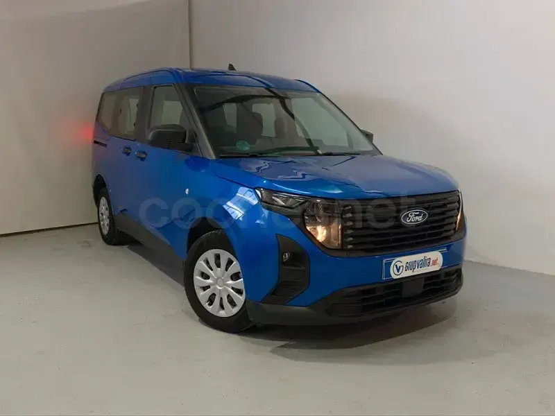 Usado Ford Tourneo Courier Trend 125 CV (91 kW) 2025 Azul Monovolumen