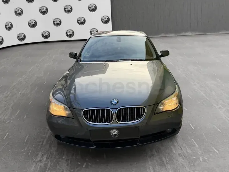 Usado BMW 525 Comfort Edition 177 CV (130 kW) 2007 Gris / plata Berlina