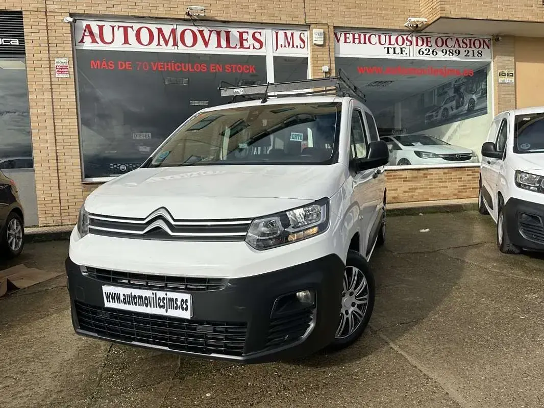 Usado Citroën Berlingo Business Class 102 CV (75 kW) 2021 Blanco Monovolumen