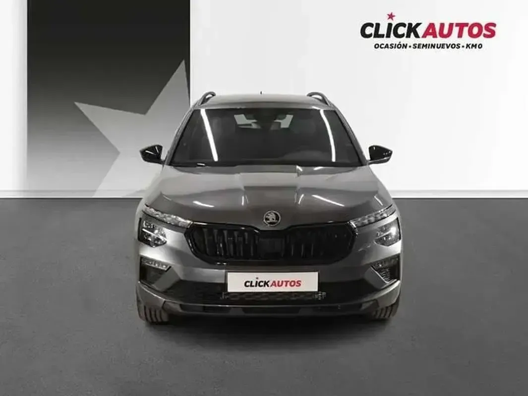 Usado Skoda Kamiq Sport 116 CV (85 kW) 2025 Gris SUV