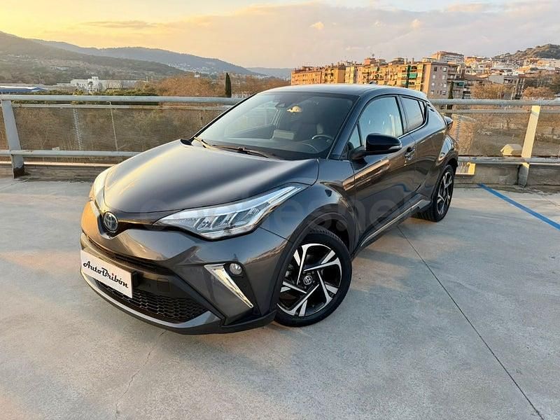 Usado Toyota C-HR Advance 122 CV (89 kW) 2023 Gris / plata SUV