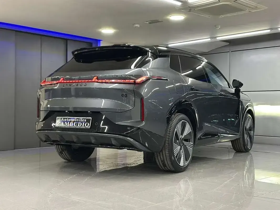 Nuevo Lynk & Co 08 351 CV (258 kW) 2025 Gris SUV