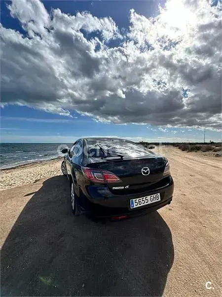 Usado Mazda 6 Active 147 CV (108 kW) 2008 Negro Familiar