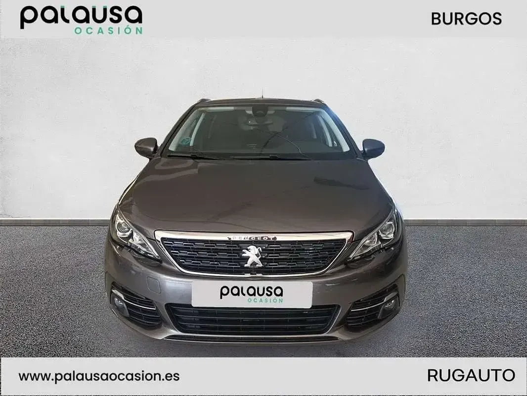 Usado Peugeot 308 SW Style 131 CV (96 kW) 2018 Burdeos Familiar