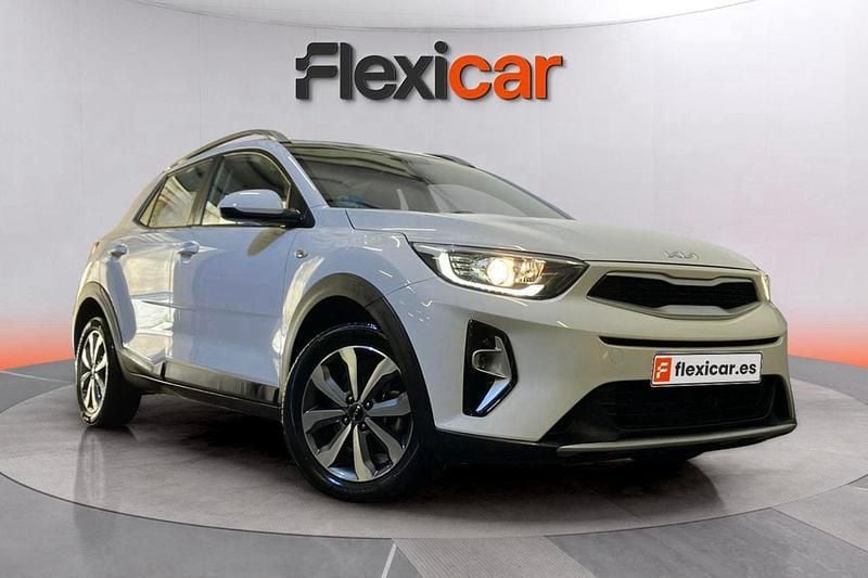 Blanco Usado 2022 Kia Stonic SUV | 13.690 € (Precio justo) - Imagen 1/4