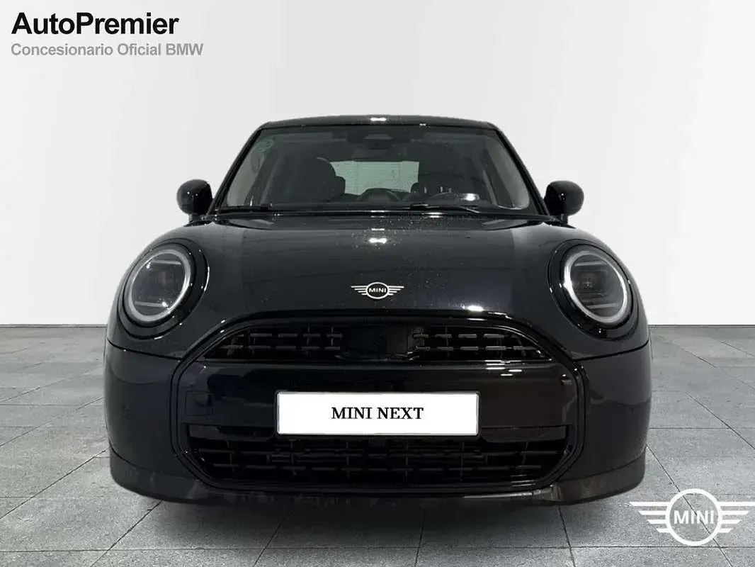 Usado Mini Cooper Essential 156 CV (114 kW) 2024 Negro Utilitario