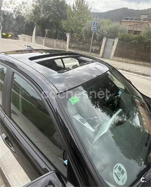 Käytetty BMW 320 Efficient Dynamics 163 HP (119 kW) 2013 Musta Sedan