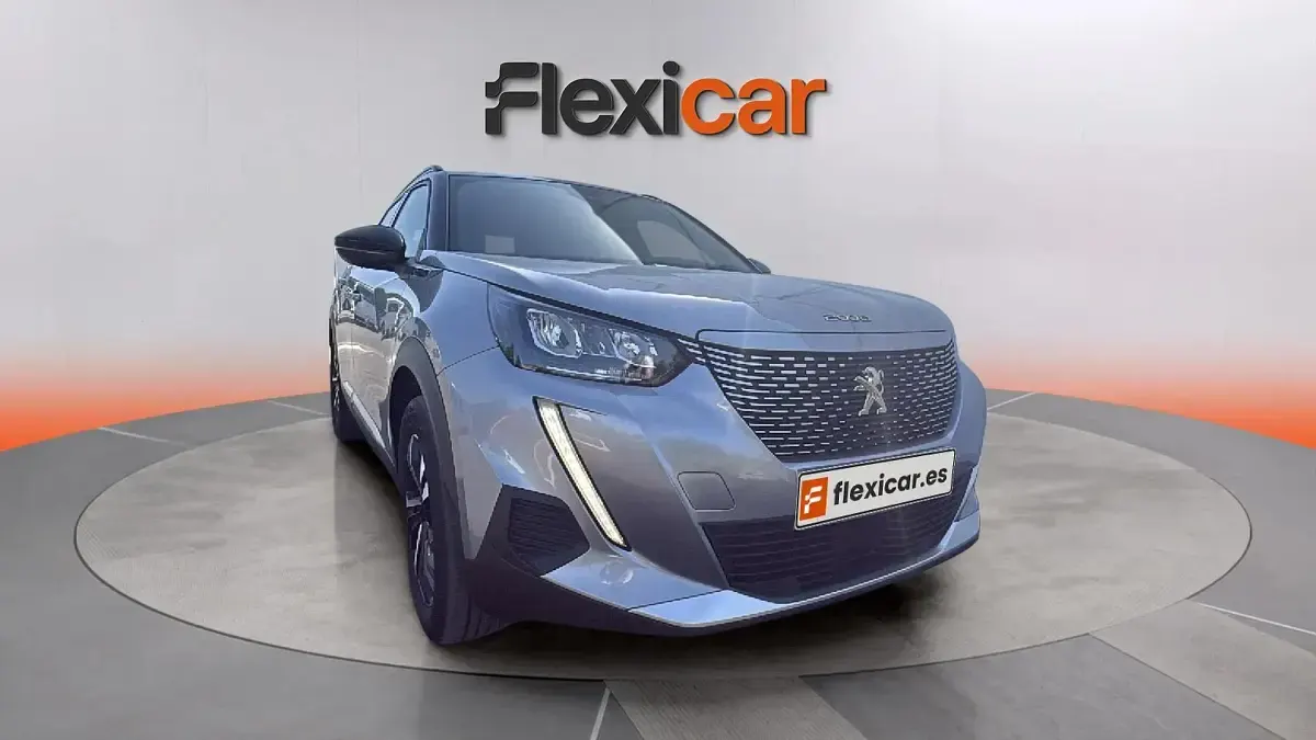 Usado Peugeot e-2008 Allure 100 kW (136 CV) 2022 SUV