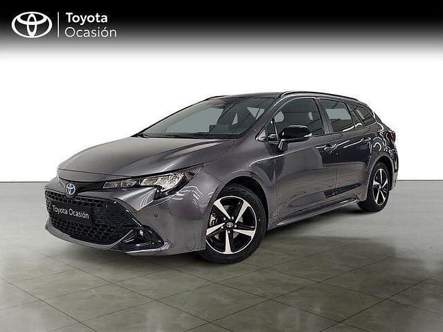 Usado Toyota Corolla Active 140 CV (102 kW) 2025 Gris / plata Familiar