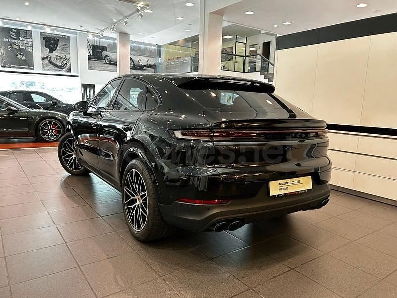 Usado Porsche Cayenne 470 CV (345 kW) 2025 Negro SUV