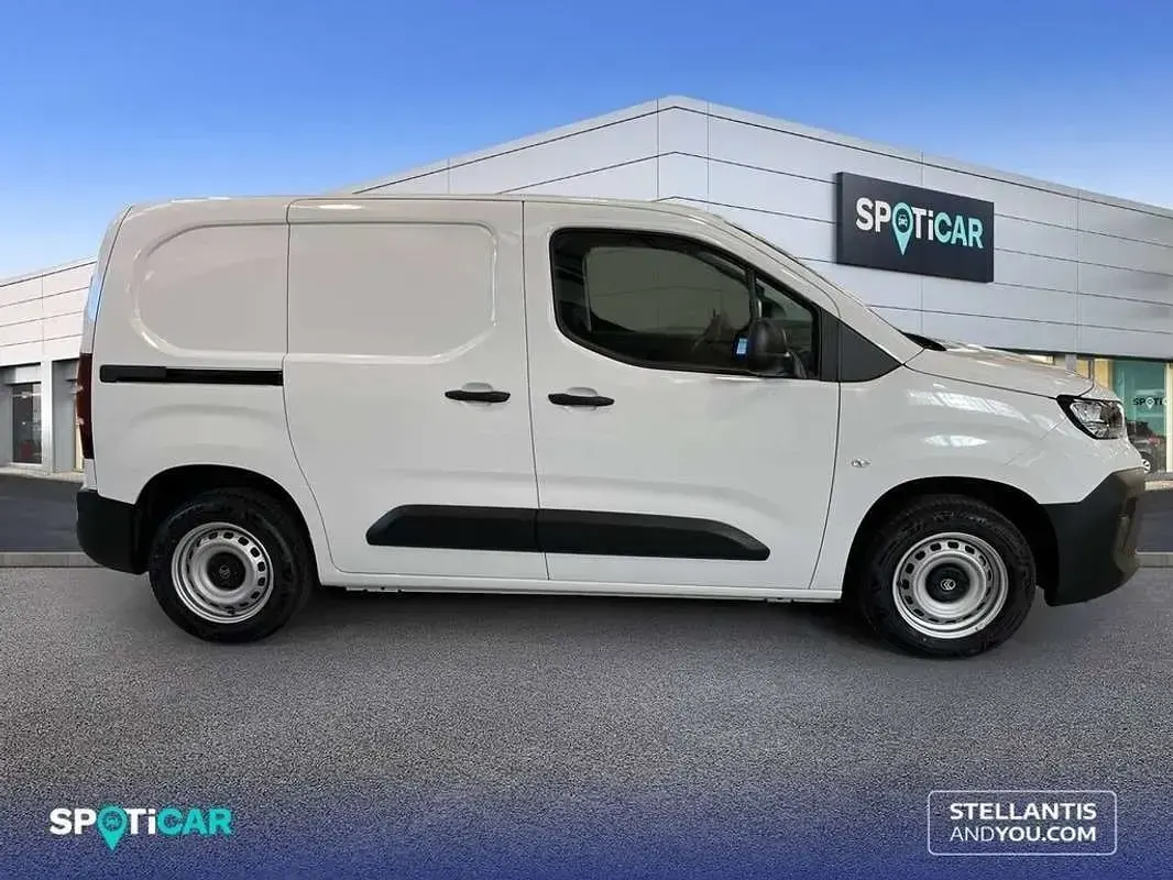 Nuevo Citroën Berlingo 101 CV (74 kW) 2026 Blanco Monovolumen