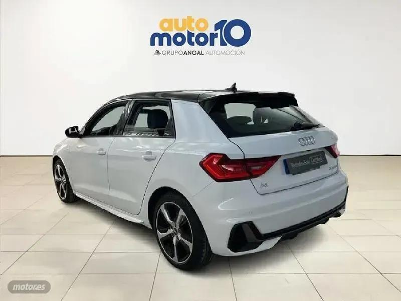 Usado Audi A1 110 CV (80 kW) 2021 Blanco SUV