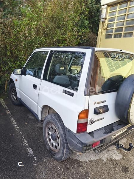 Usado Suzuki Vitara 90 CV (66 kW) 2004 Blanco SUV