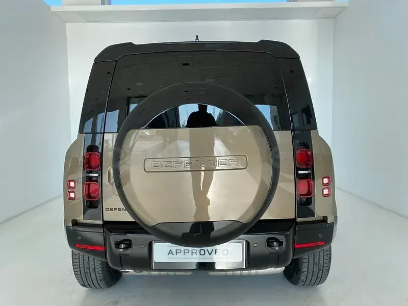 Usado Land Rover Defender SE 249 CV (183 kW) 2025 Beige SUV