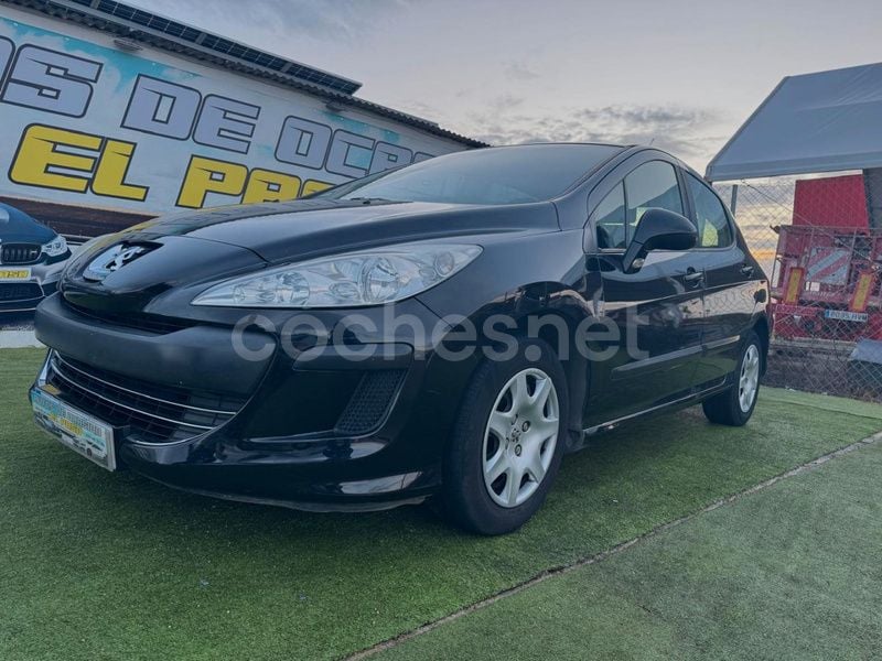 Usado Peugeot 308 120 CV (88 kW) 2009 Negro Berlina