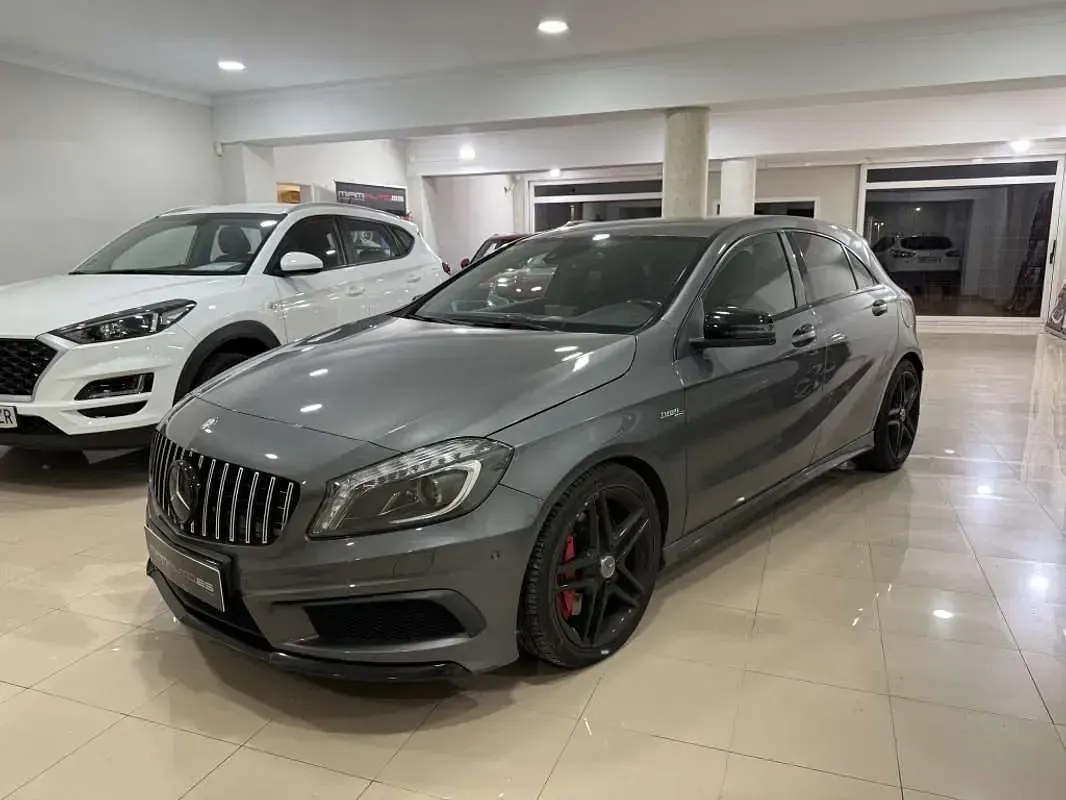 Usado Mercedes A45 AMG AMG 360 CV (264 kW) 2014 Gris Utilitario