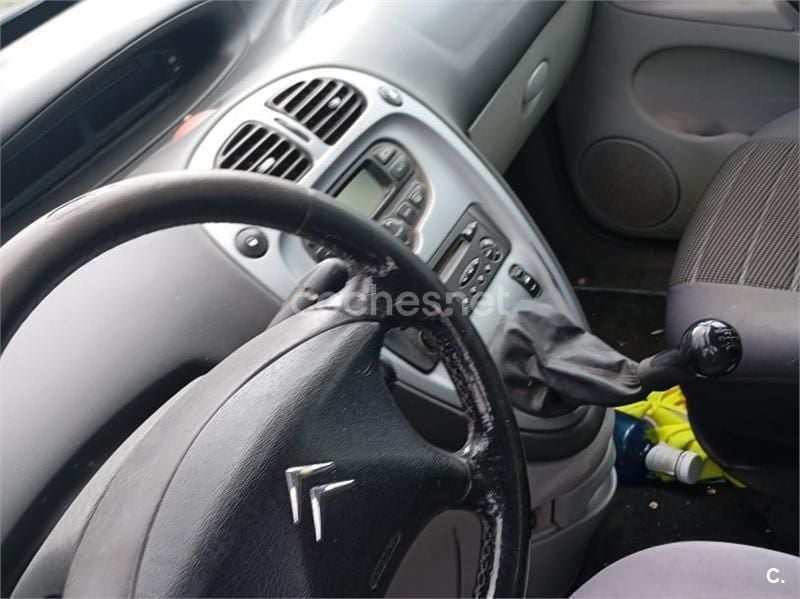 Usado 2008 Citroën Xsara Picasso Monovolumen | 2700 € (Precio justo) - Imagen 1/4
