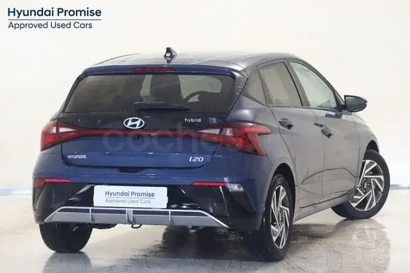 Usado Hyundai i20 100 CV (73 kW) 2025 Azul Utilitario