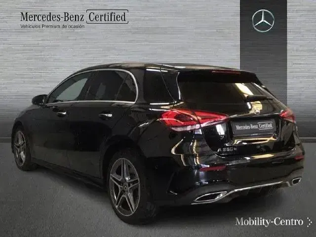 Usado Mercedes A250 218 CV (160 kW) 2022 Negro noche