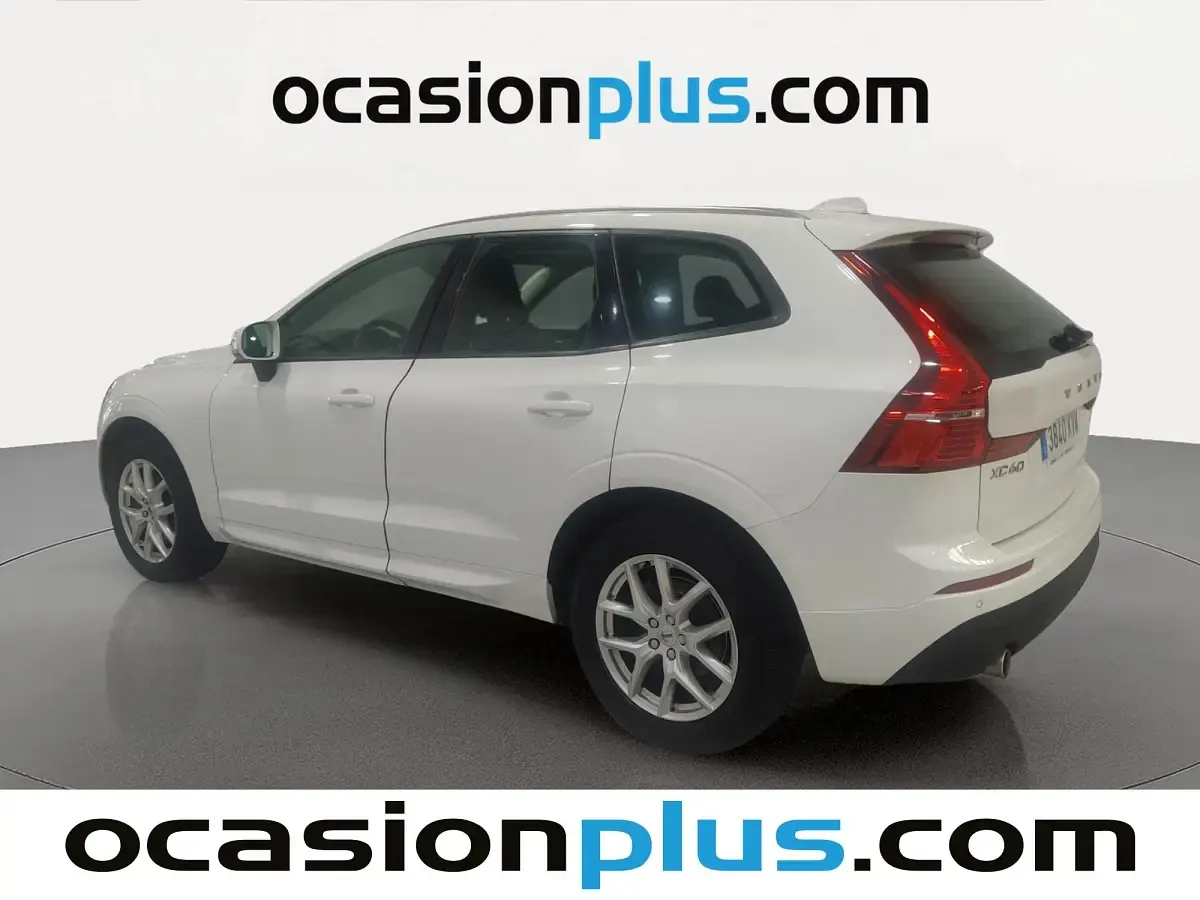 Usado Volvo XC60 Momentum 190 CV (139 kW) 2019 Blanco SUV