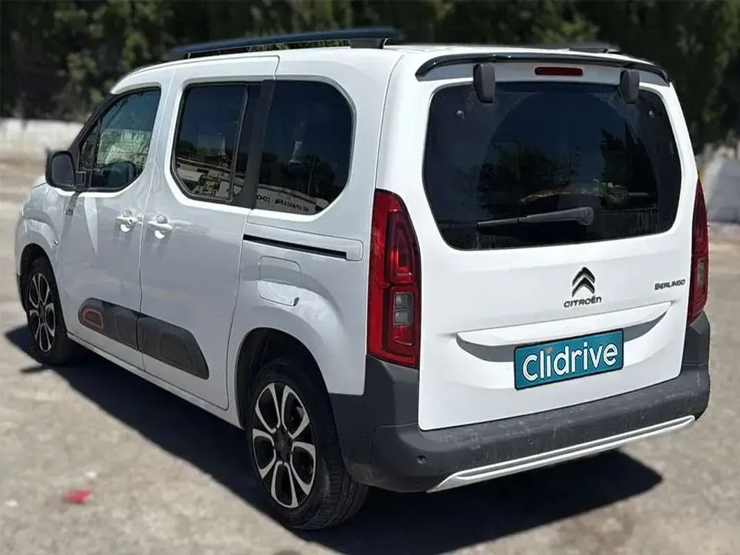 Usado Citroën Berlingo Feel 102 CV (75 kW) 2020 Blanco Monovolumen