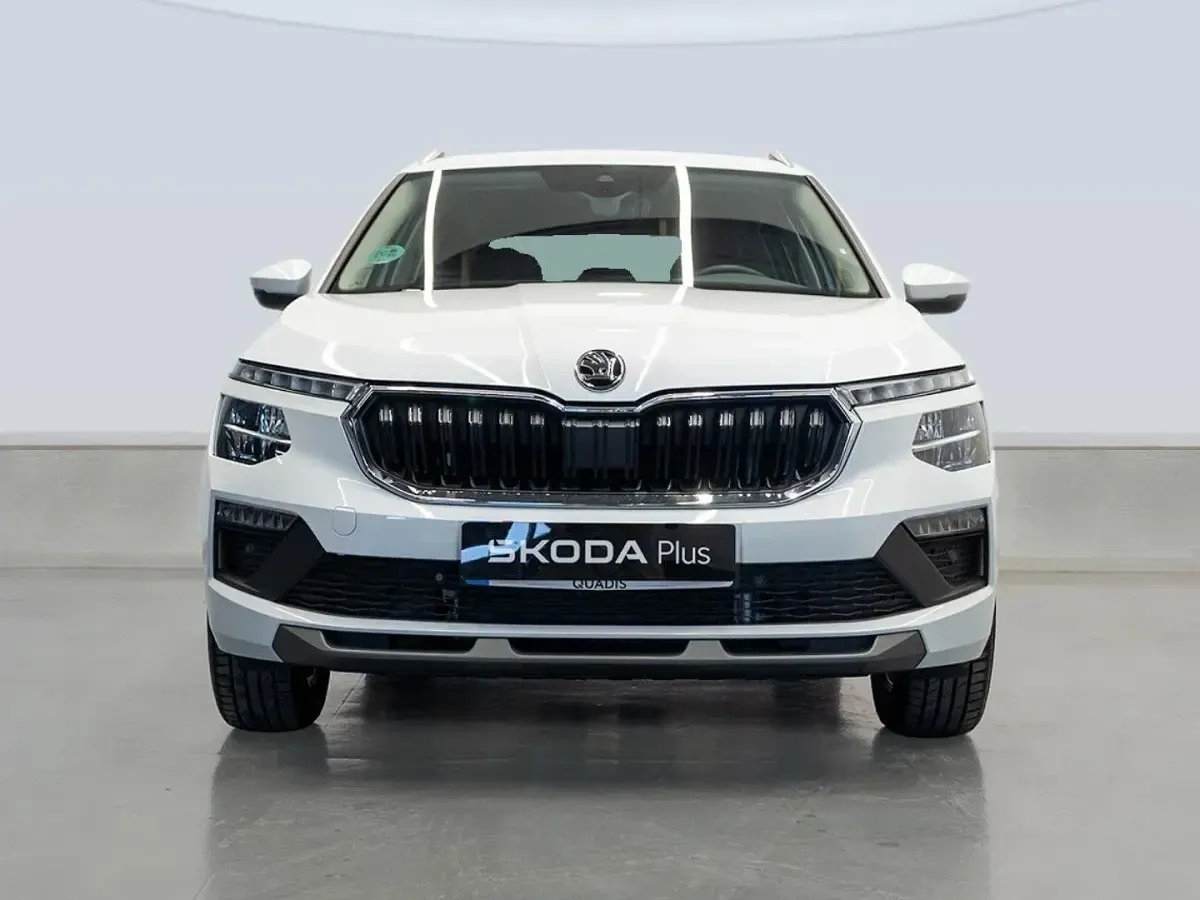 Usado Skoda Kamiq Selection 116 CV (85 kW) 2025 Blanco SUV