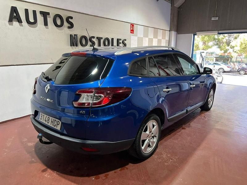Usado Renault Mégane GrandTour Dynamique 130 CV (95 kW) 2011 Azul Familiar