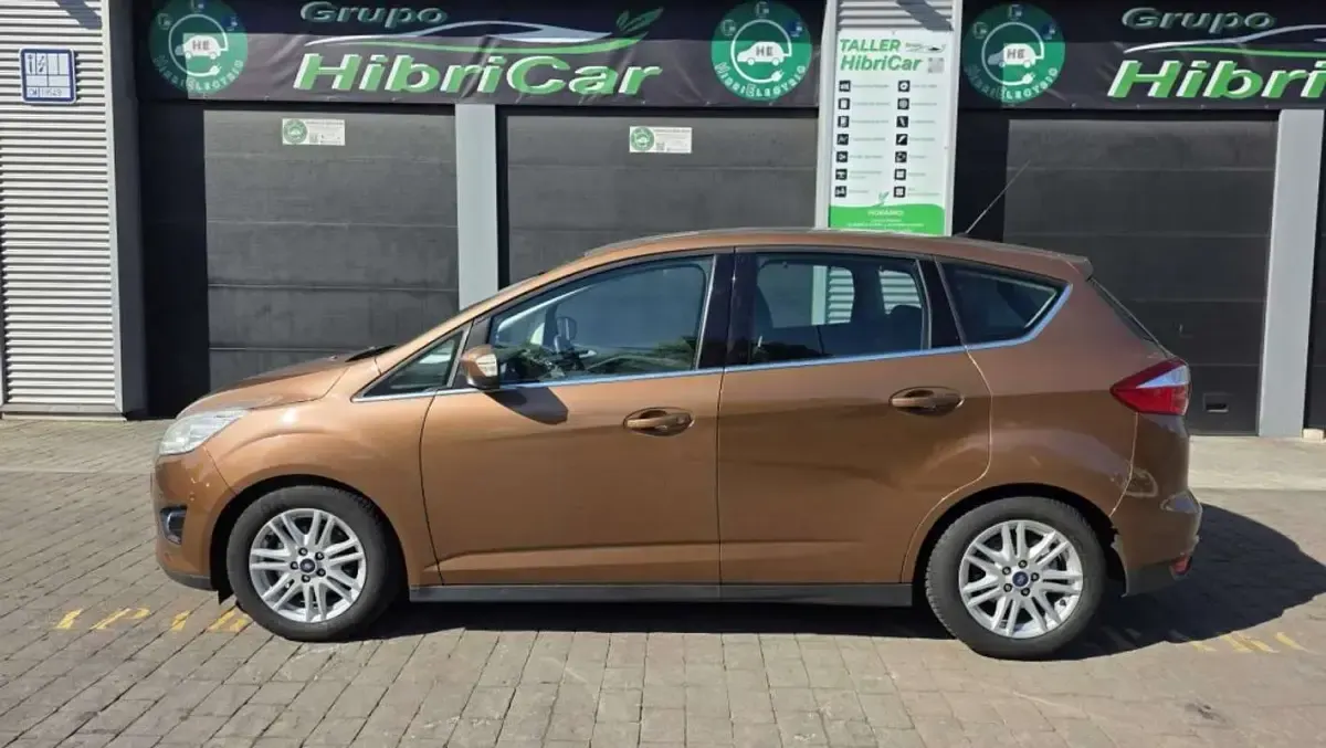Usado Ford C-MAX Titanium 125 CV (91 kW) 2013 Marrón Monovolumen