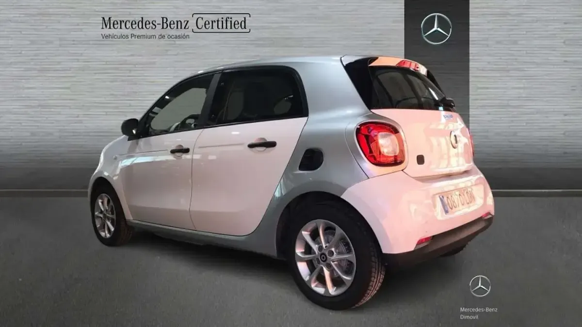 Usado Smart ForFour 82 CV (60 kW) 2019 Blanco Utilitario