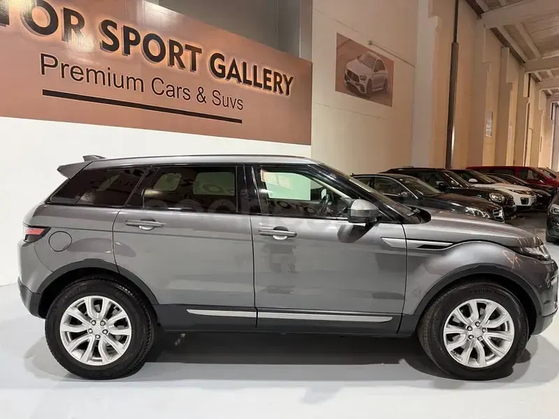 Usado Land Rover Range Rover evoque SE 180 CV (132 kW) 2015 Gris / plata SUV
