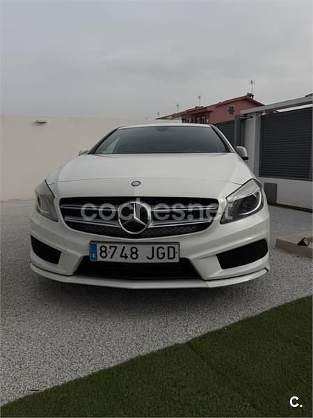 Usado Mercedes A200 AMG line 136 CV (100 kW) 2015 Blanco Berlina