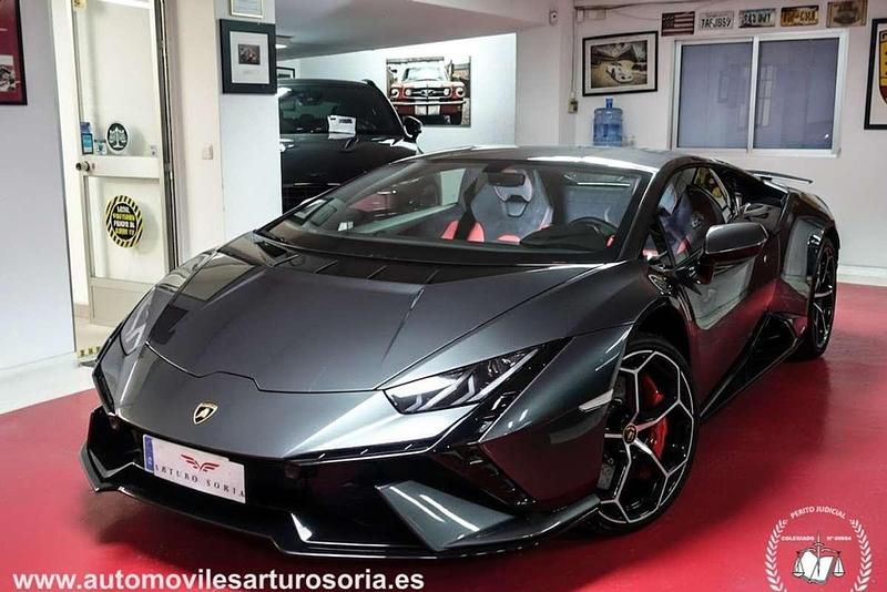 Usado Lamborghini Huracán 640 CV (470 kW) 2023 Gris / plata Coupe