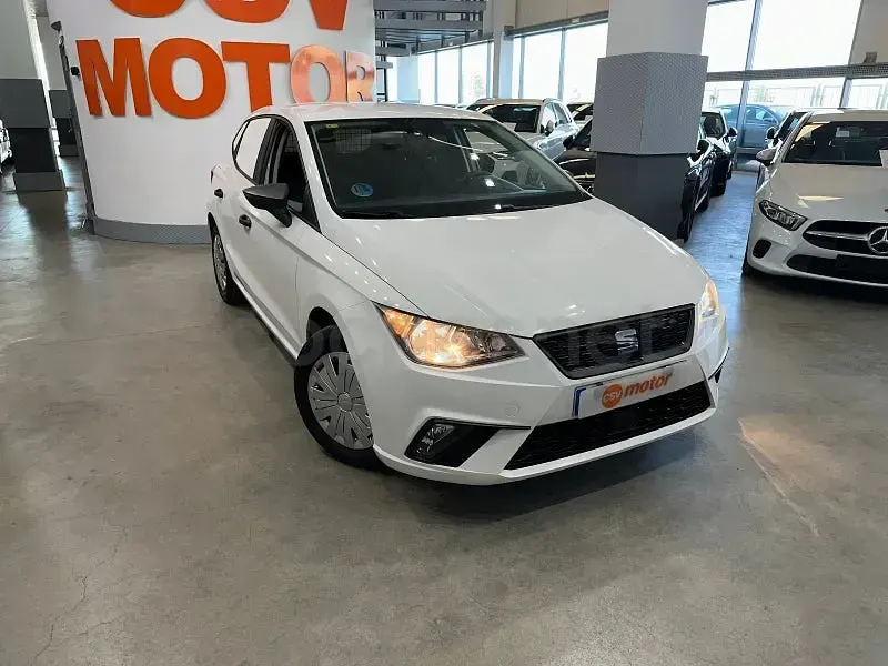 Usado Seat Ibiza Reference 90 CV (66 kW) 2019 Blanco Utilitario