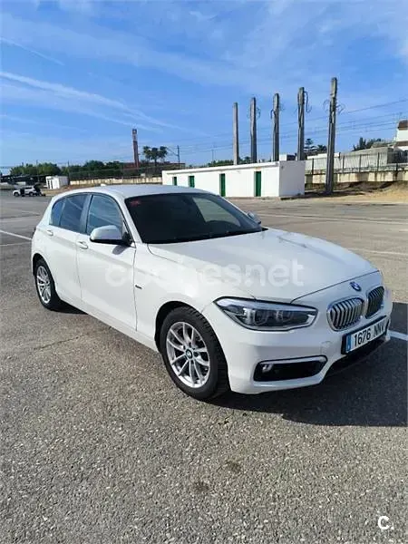 Usado BMW 118 Urban Line 136 CV (100 kW) 2016 Blanco Utilitario