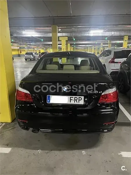 Usado BMW 520 163 CV (119 kW) 2007 Negro Berlina