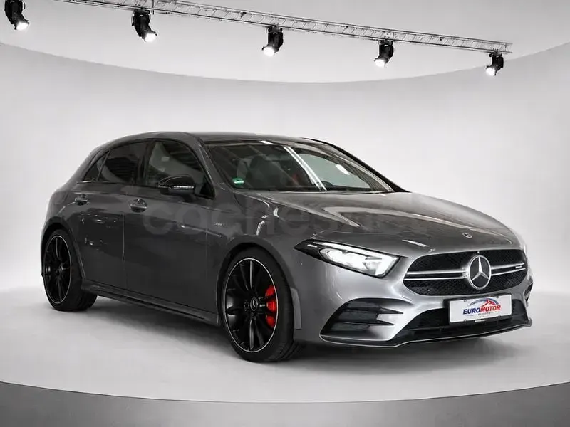 Usado Mercedes A35 AMG 306 CV (225 kW) 2021 Gris / plata Berlina