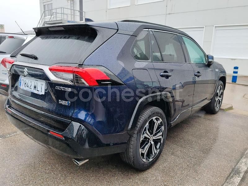 Usado Suzuki Across 306 CV (225 kW) 2023 Azul SUV