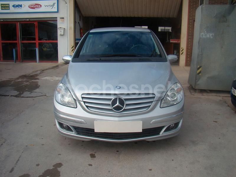 Gris / plata Usado 2007 Mercedes B180 Monovolumen | 6300 € (Precio justo) - Imagen 1/4