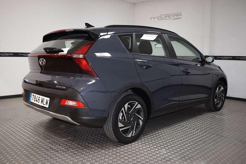Usado Hyundai Bayon 84 CV (61 kW) 2023 Gris SUV
